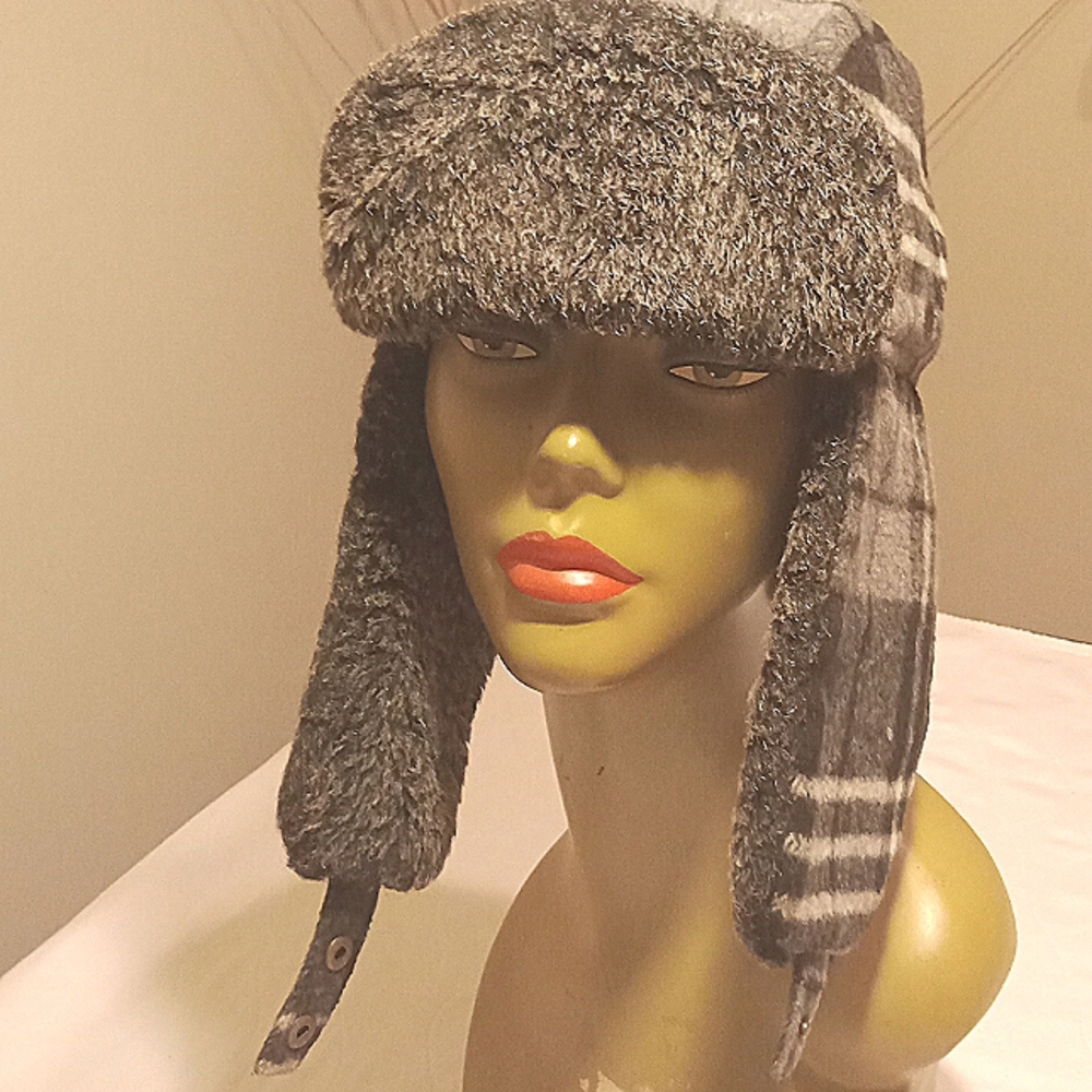 Stylish Winter Hat - image 3